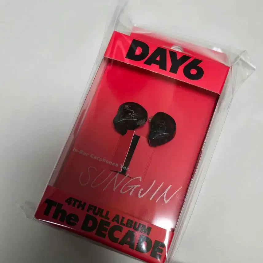 데이식스 성진 인이어반(미개봉)+포카(갤럭시셀카)