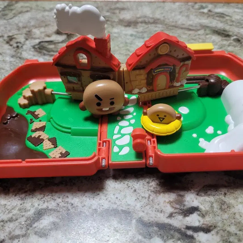 BT21 인터랙티브 토이 SHOOKY / 정상작동 / 전시만 / 사용감