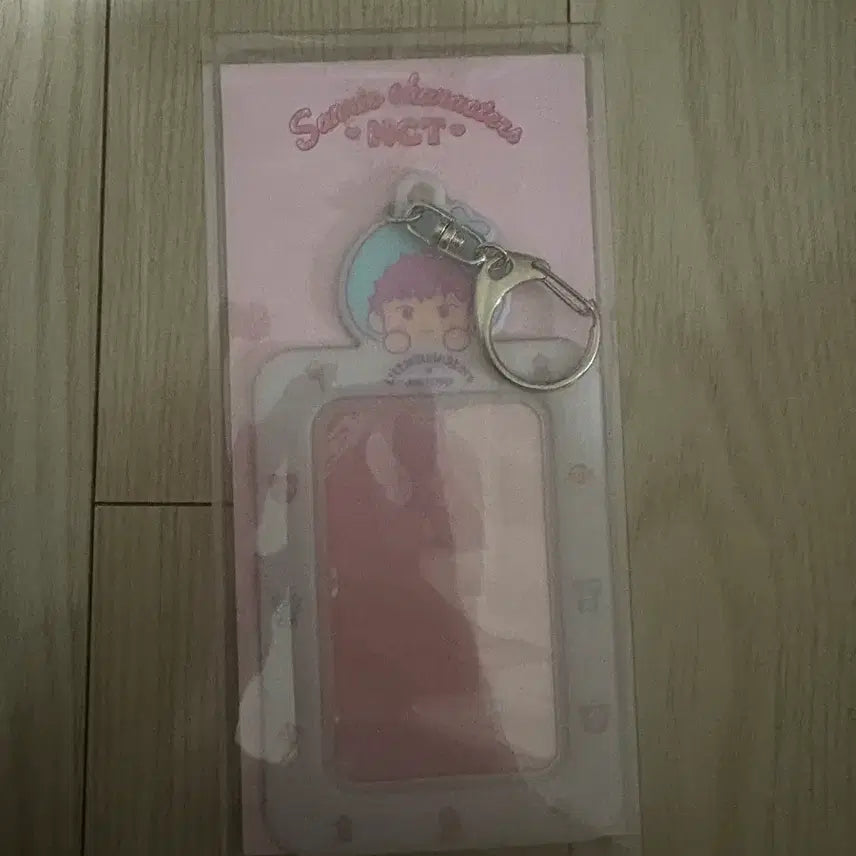 엔시티 드림 지성 산리오 카드홀더 새상품