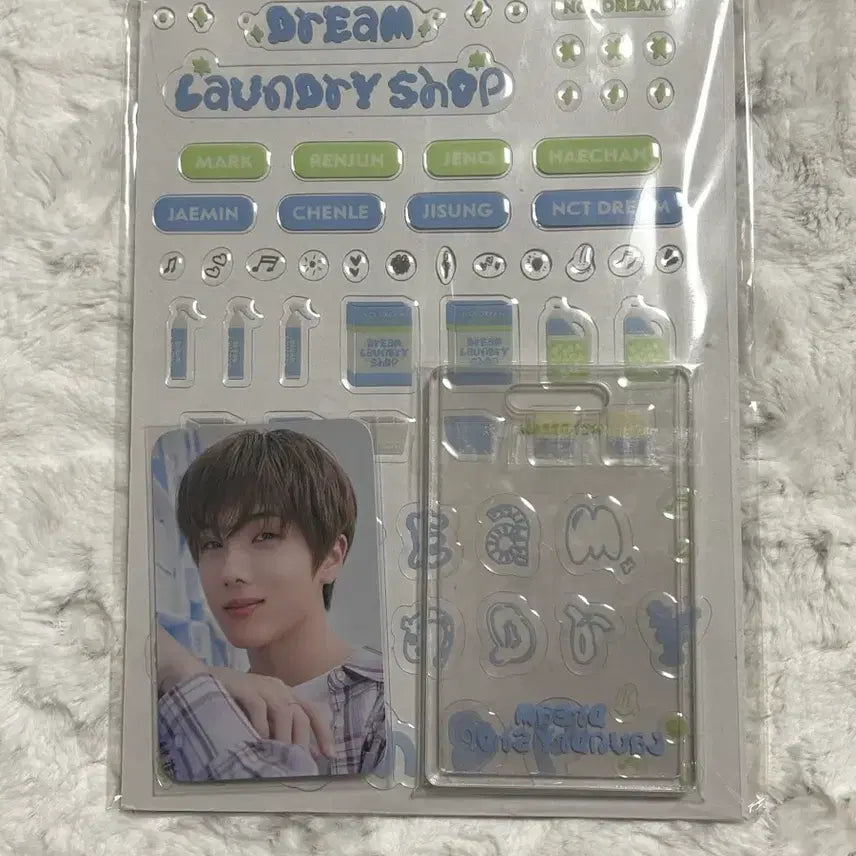 런드리샵 지성 포카 홀더 스티커 엔시티드림 엔시티 nct 엠디