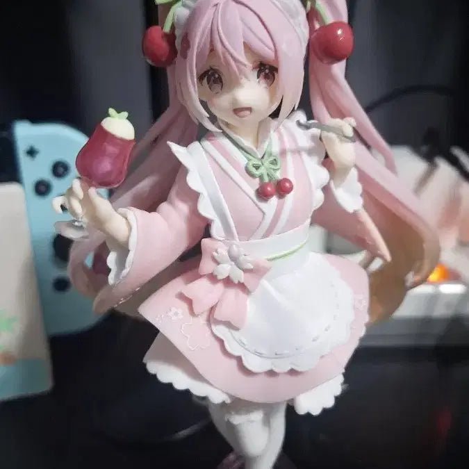 사쿠라 하츠네미쿠 타이토 카페 피규어