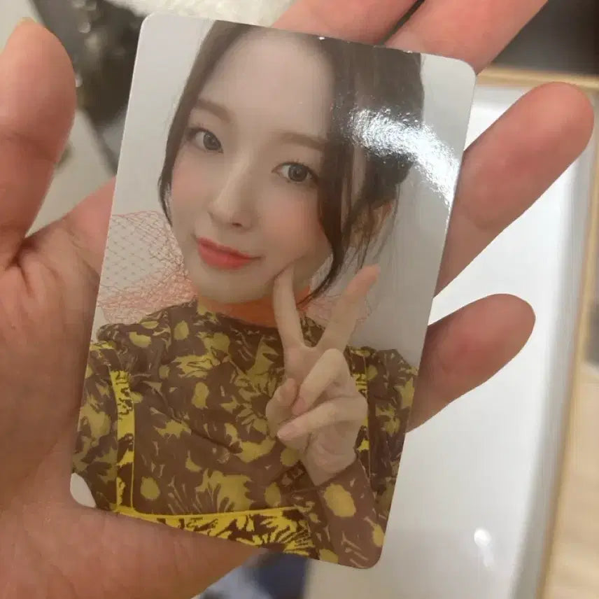 오마이걸 아린 포토카드 (던던댄스 버전)