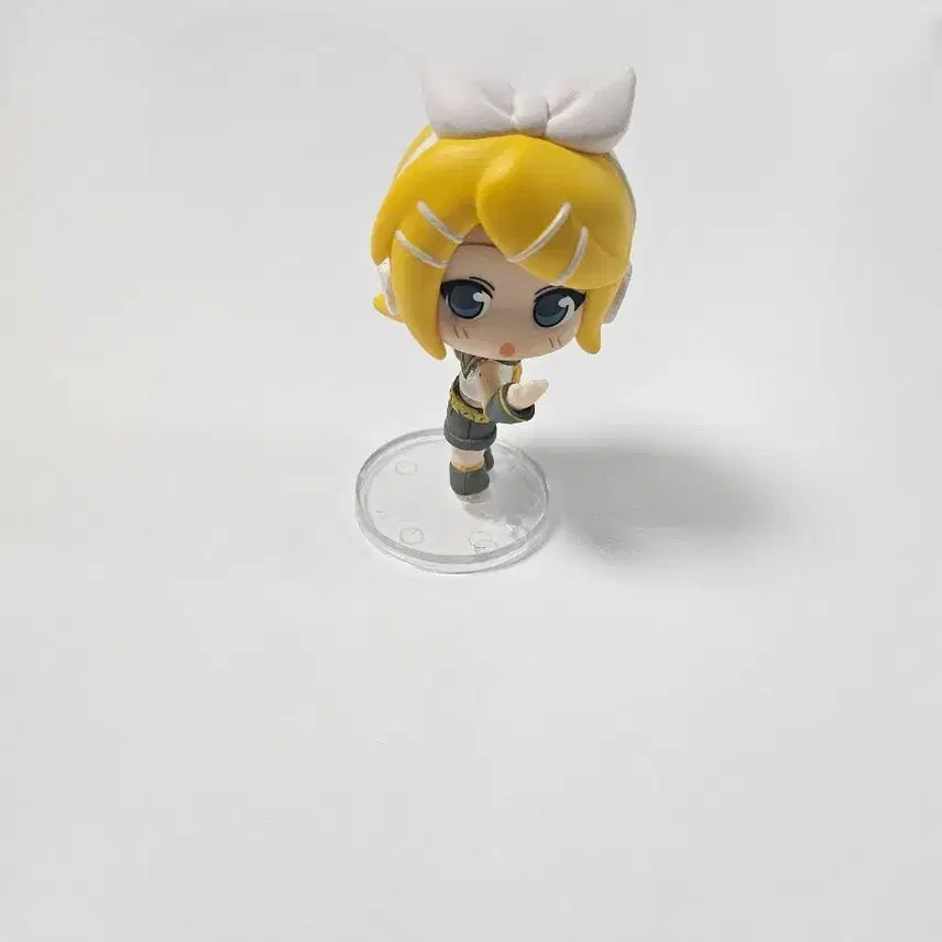 보컬로이드 카가미네 린 피규어 가챠