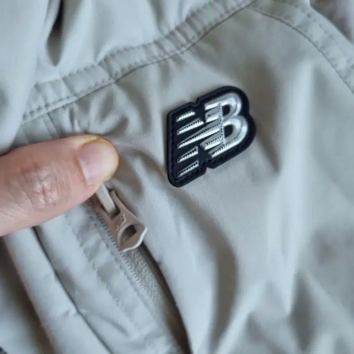 [BUNJANG] New Balance Kids Newkeymo Midi Down Jacket 120 / 뉴발란스키즈 뉴키모 미디 다운 120