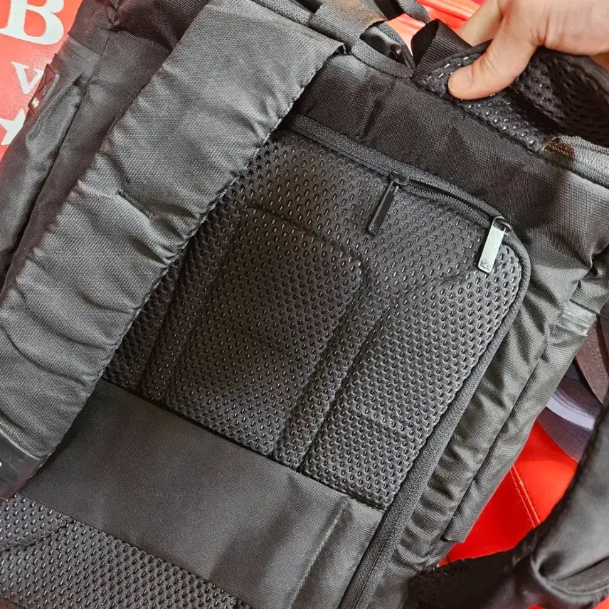 [BUNJANG] Samsonite Red Multi-Pocket Business Casual Backpack / 샘소나이트 레드 멀티포켓 비즈니스캐주얼 백팩