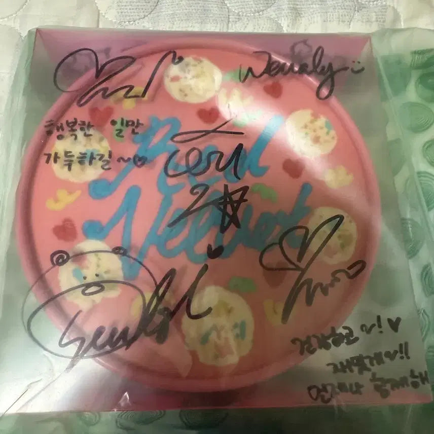 레드벨벳 벌스데이 한정판 싸인앨범 판매합니다
