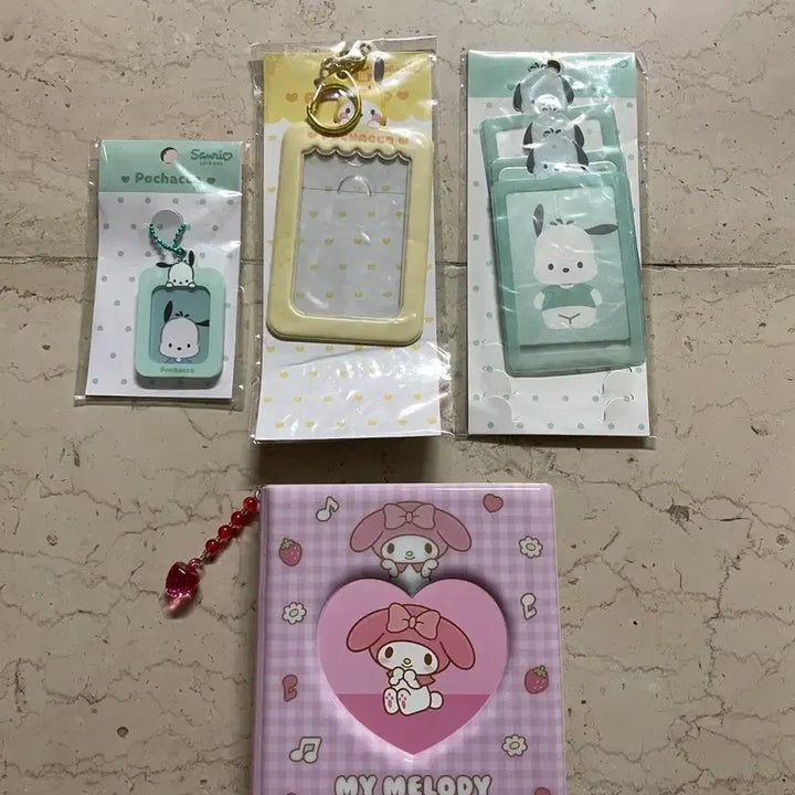 [BUNJANG] The Key World My Melody Sanrio Collect Book Bundle Set Pochacco Photocard Holder / (일괄) 더키월드 산리오 마이멜로디 콜렉트북 + 포차코 포카홀더