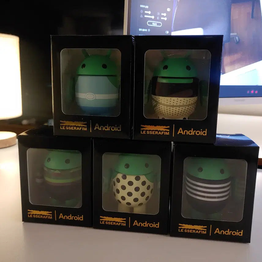 르세라핌 안드로이드 피규어 콜라보 풀세트