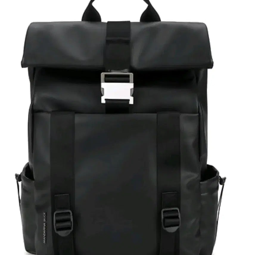 [BUNJANG] Mandarina Duck Ryu Jun-yeol Edition Backpack Sealed / 만다리나덕백팩| 면세정품|류준열백팩(미개봉 새상품)_ 선물가능