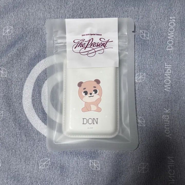 데이식스 데니멀즈 마그넷 카드 지갑 돈 맥세이프