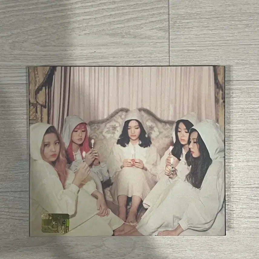 레드벨벳 The Velvet - The 2nd Mini Album