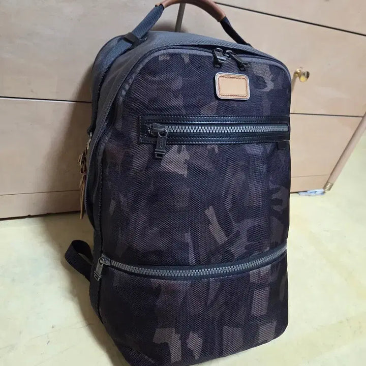 [BUNJANG] Tumi Canon Backpack Like New / 투미 캐논 백팩 거의새제품
