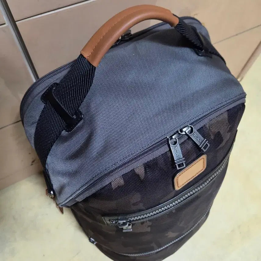 [BUNJANG] Tumi Canon Backpack Like New / 투미 캐논 백팩 거의새제품