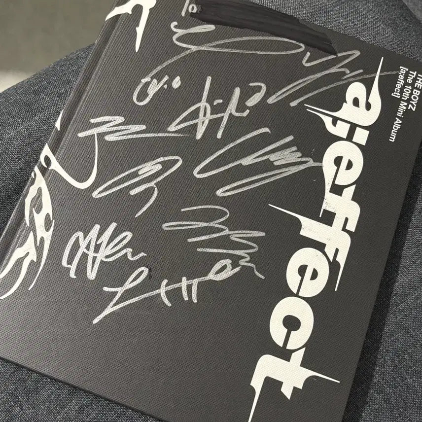 더보이즈 친필 싸인 앨범