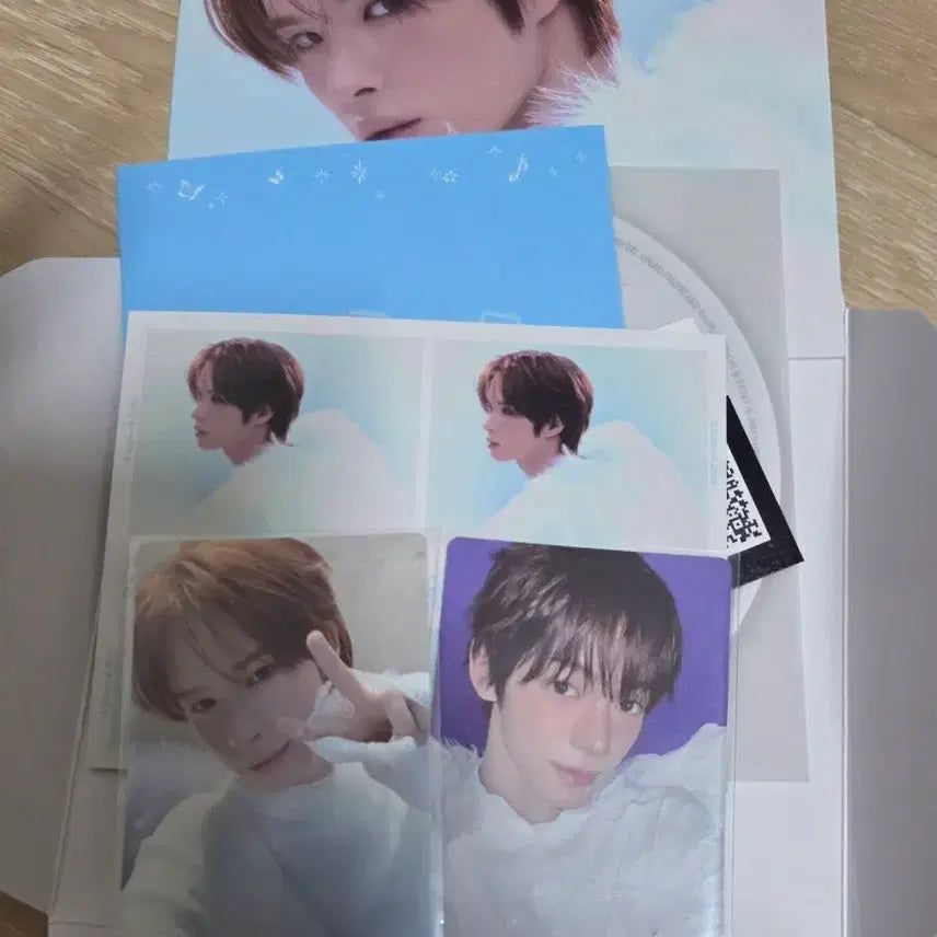 TWS Play Hard 컴팩트 앨범