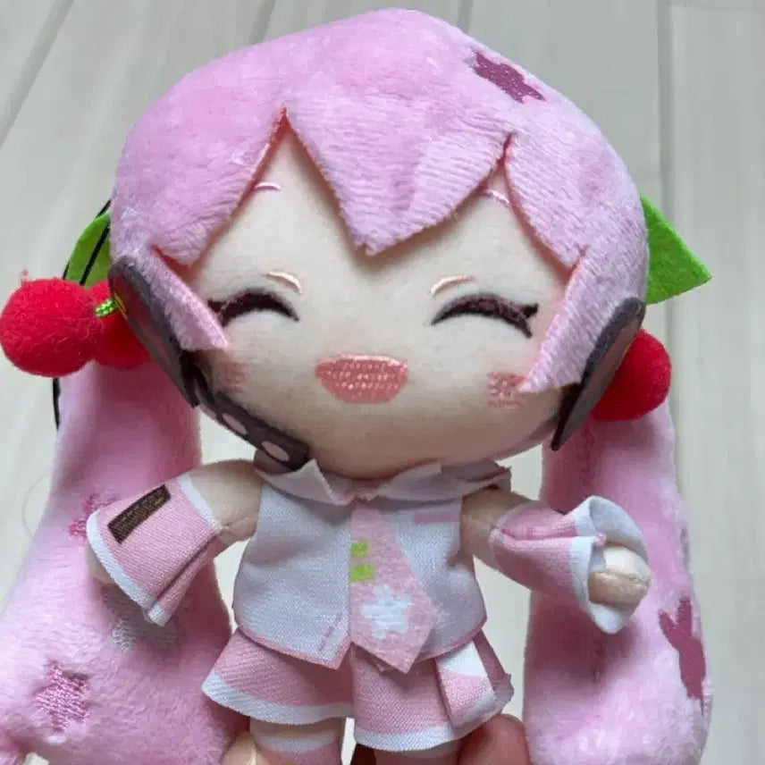 보컬로이드 사쿠라 미쿠 인형