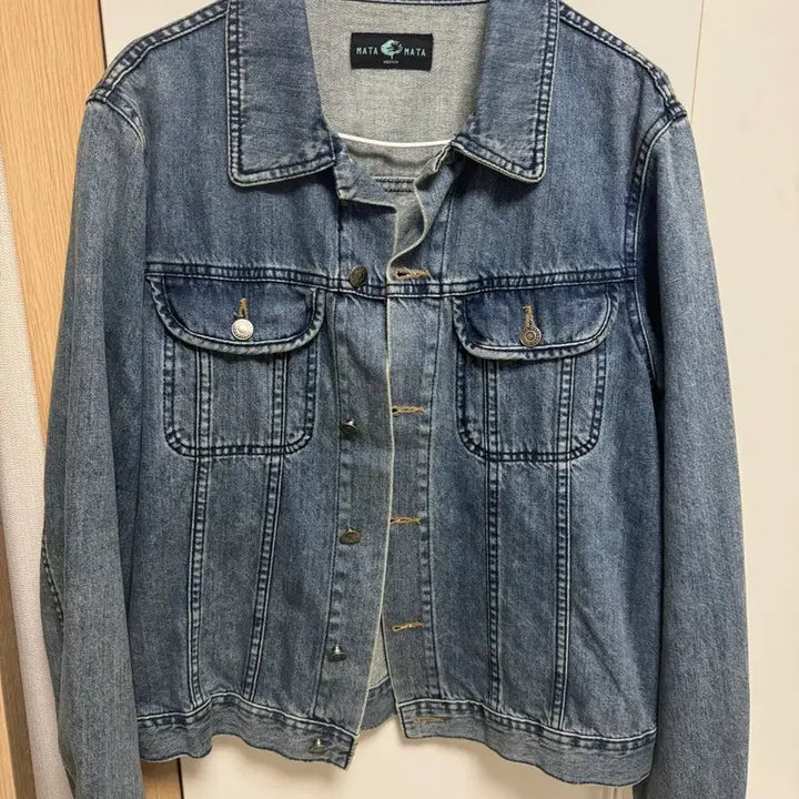 [BUNJANG] Light Wash Denim Jacket / 연청자켓