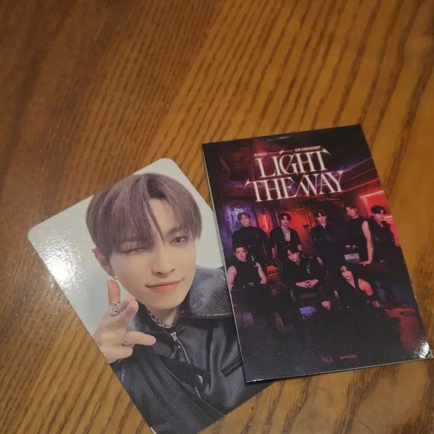 에이티즈 vr콘 특전 포카 홍중