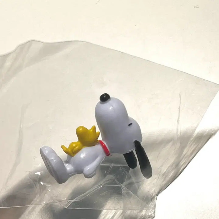 컵위의 스누피 랜덤 피규어