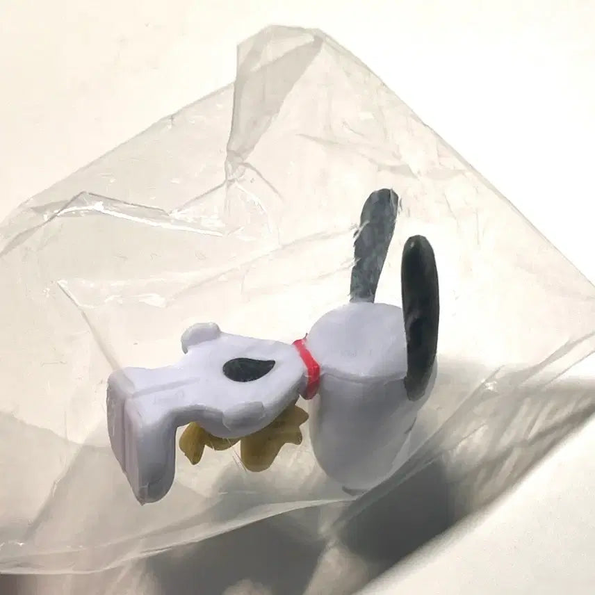 컵위의 스누피 랜덤 피규어