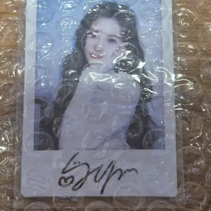 엔믹스 NMIXX 설윤 싸인 폴라로이드 싸폴