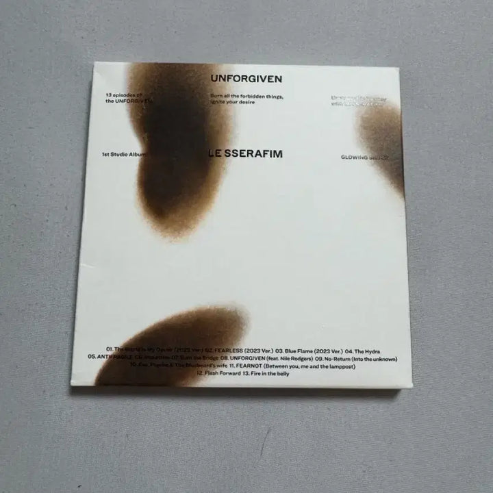 르세라핌 UNFORGIVEN 앨범 GLOWING SIL