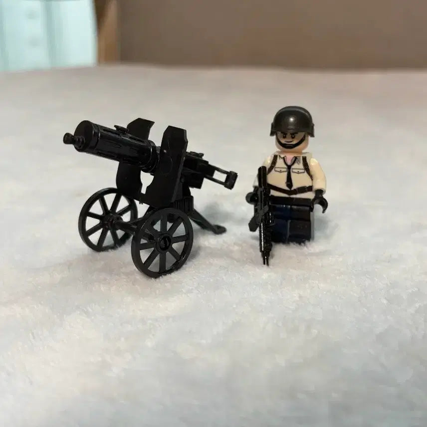 구식 기관총&배그 캐릭터 피규어