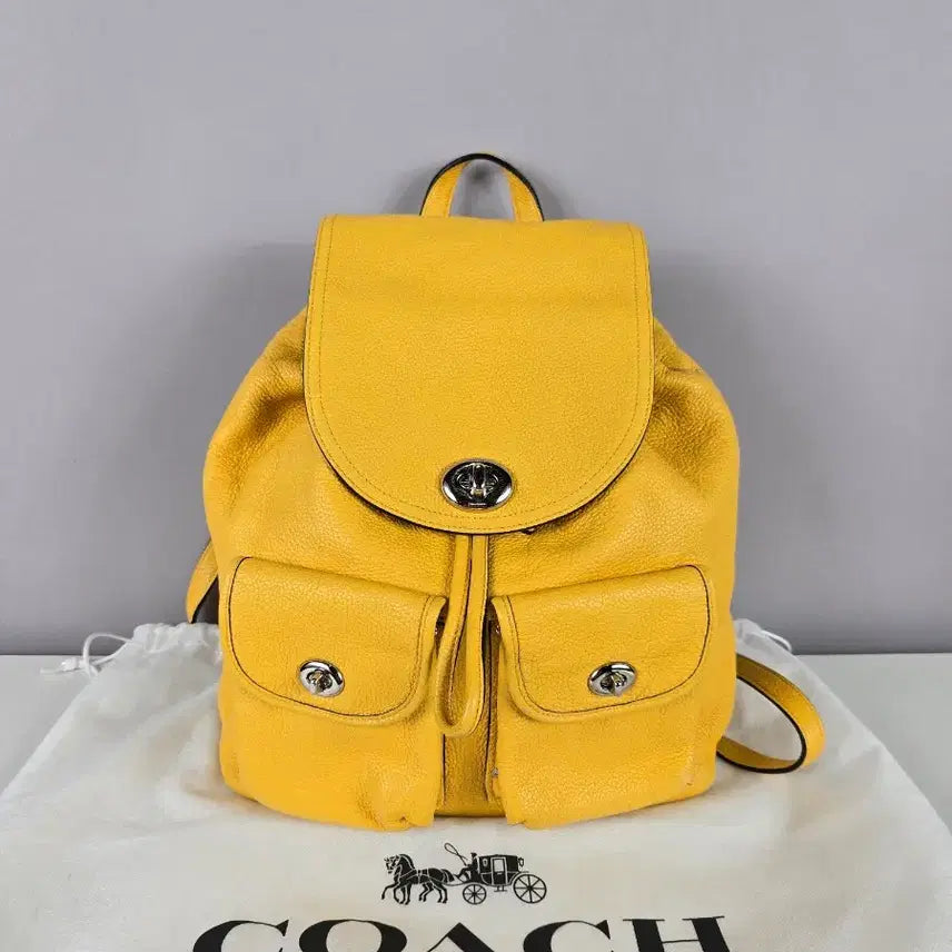 [BUNJANG] Coach Leather Turnlock Backpack Authentic / COACH 코치 레더 가죽 턴락 배낭 백팩 가방 정품