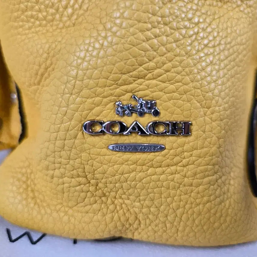 [BUNJANG] Coach Leather Turnlock Backpack Authentic / COACH 코치 레더 가죽 턴락 배낭 백팩 가방 정품