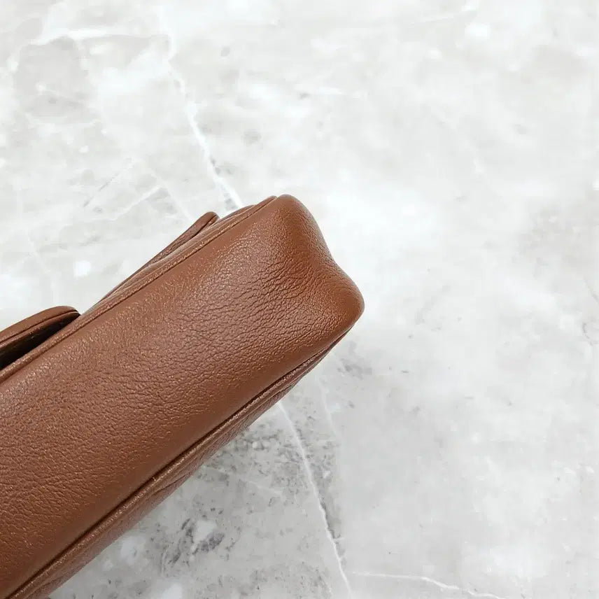 [BUNJANG] Gucci GG Marmont Super Mini Chain Crossbody Bag / 구찌 GG 마몽 수퍼미니 체인 크로스백 476433