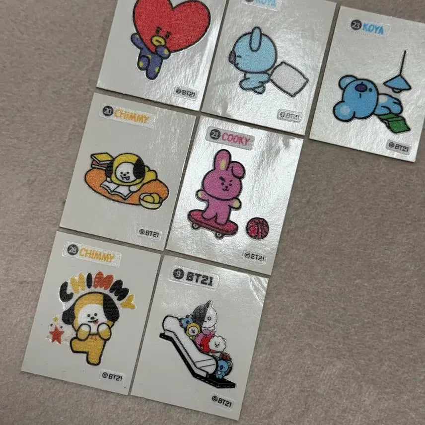 방탄소년단 BT21 띠부씰 타타 코야 치미 쿠키 남준 지민 태형 정국