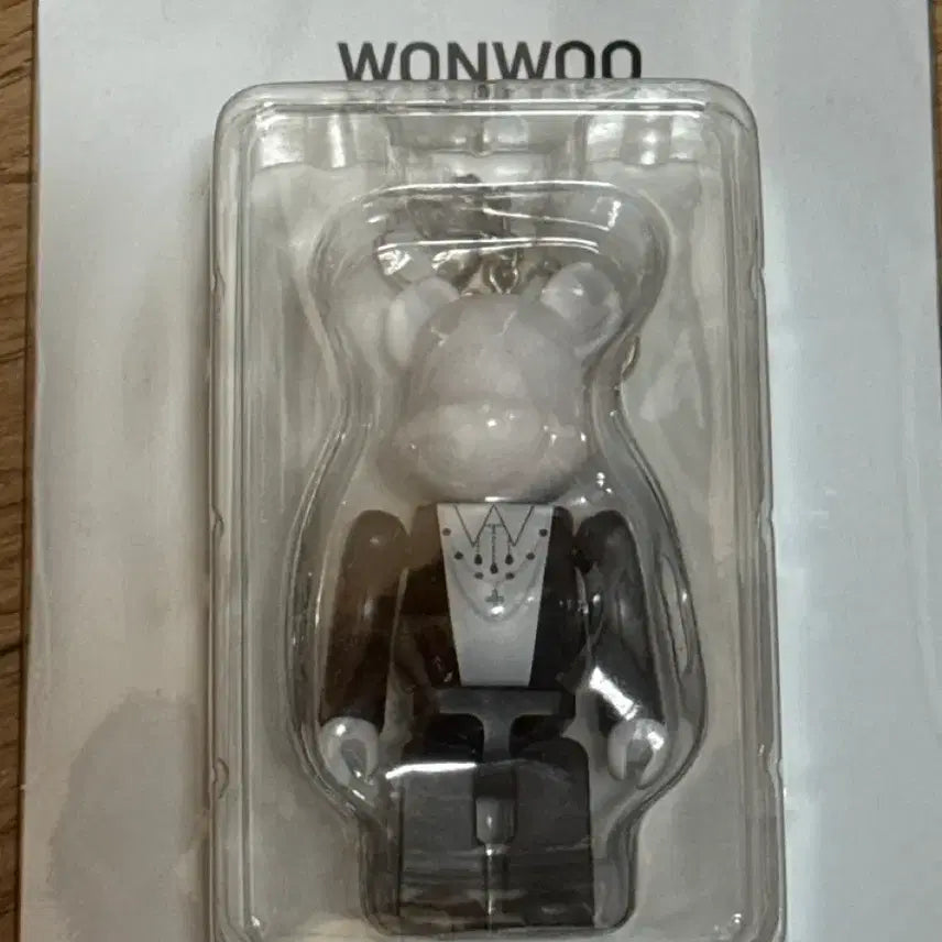 세븐틴 베어브릭 키링 100% 미개봉 새상품 원우 wonwoo