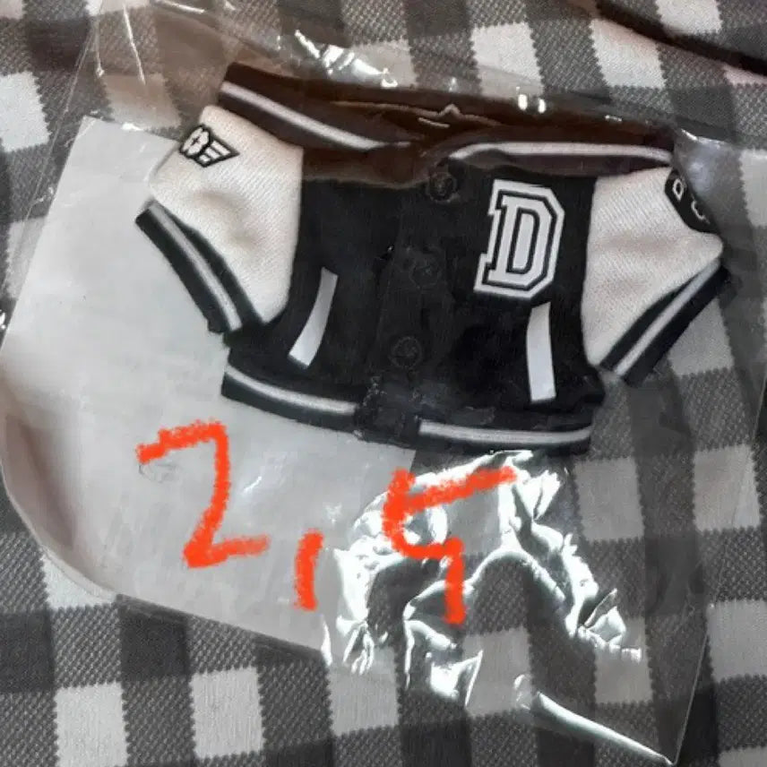 데이식스 데니멀즈 바시티 자켓 양도