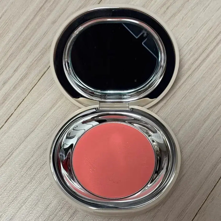 [BUNJANG] TUK Satin Dohwa Bam Photocard / 투크 새틴 도화밤