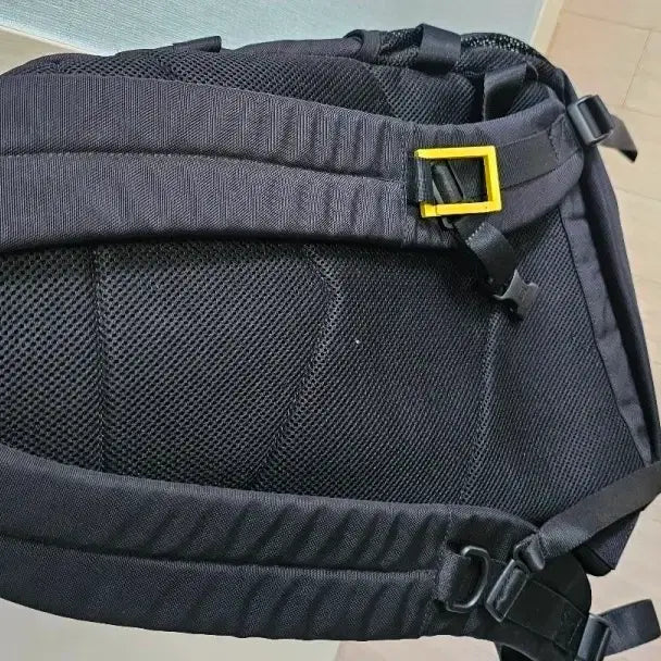 [BUNJANG] National Geographic Black Backpack / 내셔널지오그래픽 블랙 백팩 가방