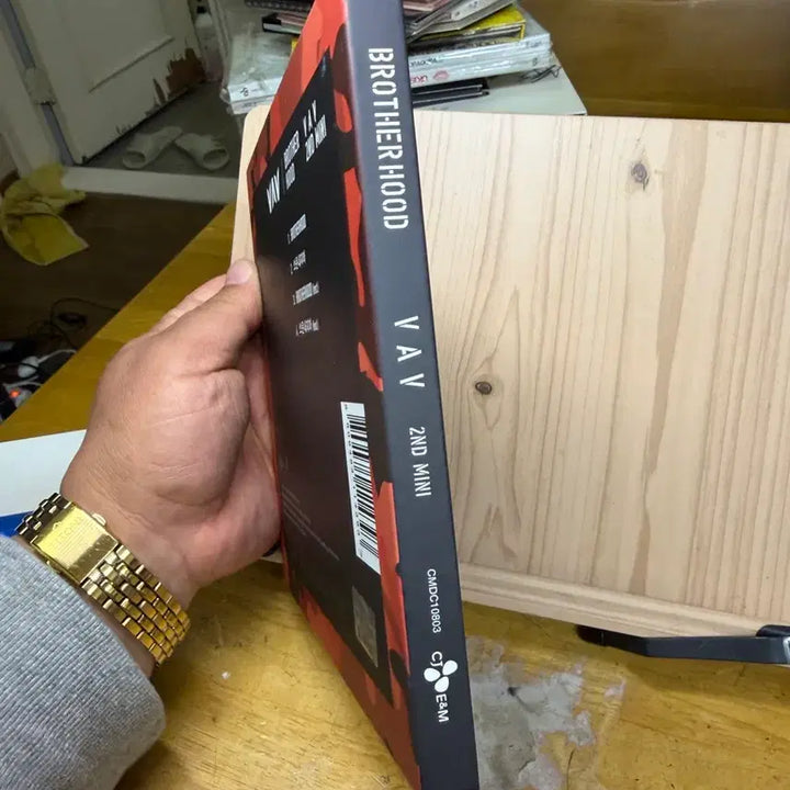 VAV(브이에이브이)친필싸인앨범BROTHERHOOD[미니2집],2016년