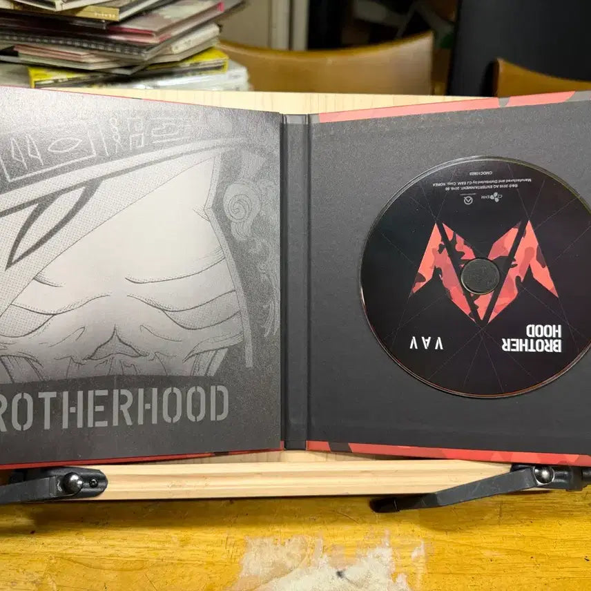 VAV(브이에이브이)친필싸인앨범BROTHERHOOD[미니2집],2016년