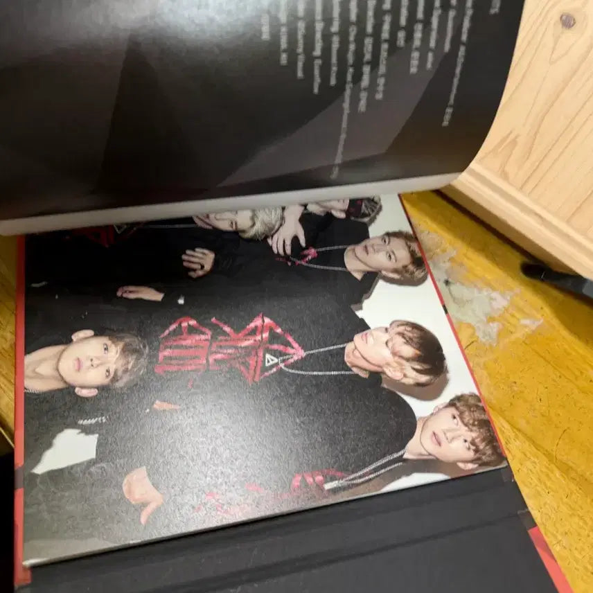 VAV(브이에이브이)친필싸인앨범BROTHERHOOD[미니2집],2016년