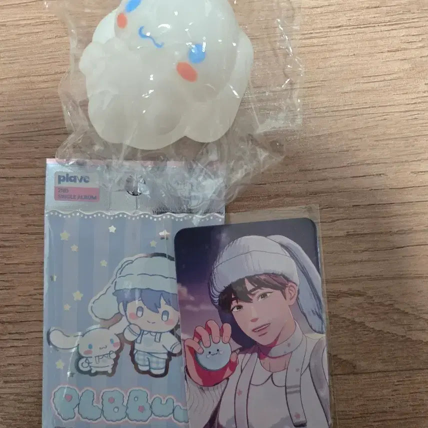 플레이브 예준 헬로82미공포+앨범+피규어 일괄 양도합니다.