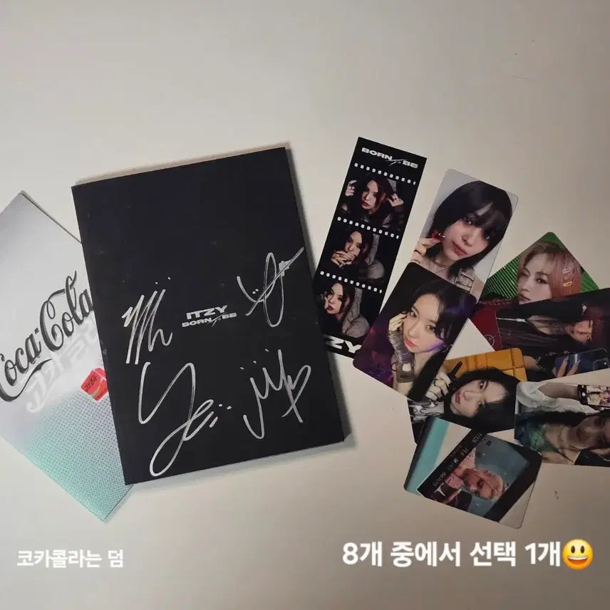 [친필사인] 있지 Born To Be 친필 사인 앨범 + 포카 1개