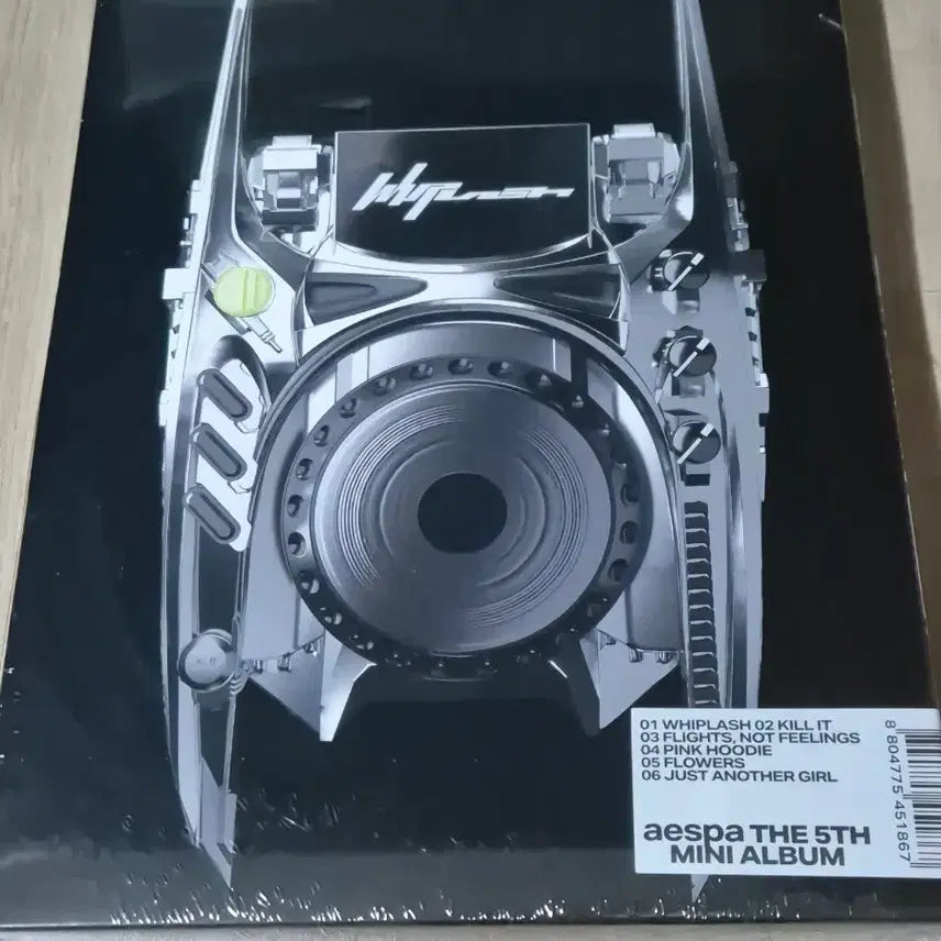 [미개봉] 에스파 윈터 위플래시 티셔츠 리미티드 한정판 앨범