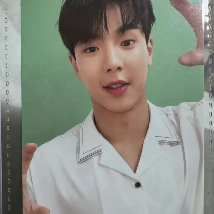 몬스타엑스 셔누 포카 2022 시즈그리팅 데스크 캘린더 패키지