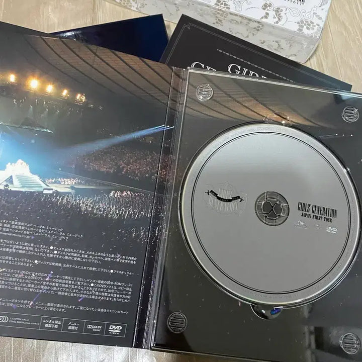 (가격인하)소녀시대 japan first tour DVD 한정판 팝니다.