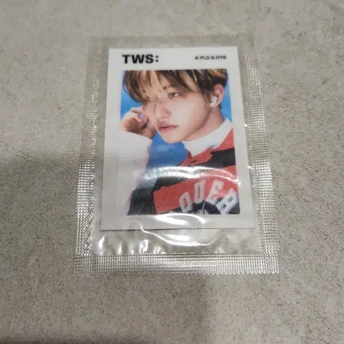 투어스 꼬깔콘 지훈 띠부띠부씰 판매합니다.