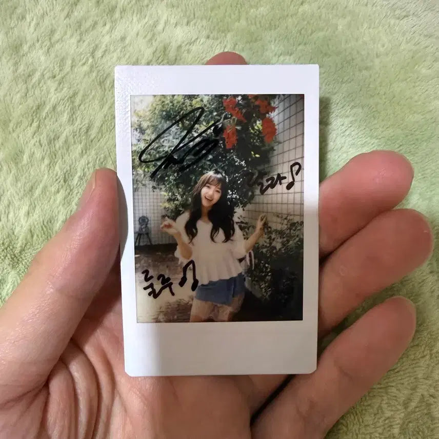 위키미키 최유정 싸인 폴라로이드 양도합니다