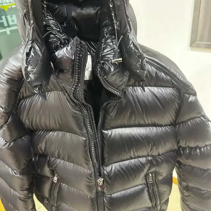 [BUNJANG] Moncler Maya Padded Jacket / 몽클레어 마야패팅 3s 24w 연락 오시는 분 바로