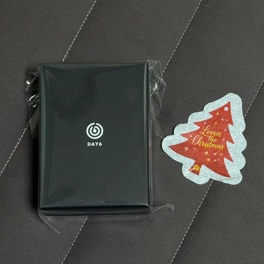 [BUNJANG] Day6 Concert Wristband + Confetti / [미개봉] 데이식스 클콘 팔찌 + 트리 컨페티