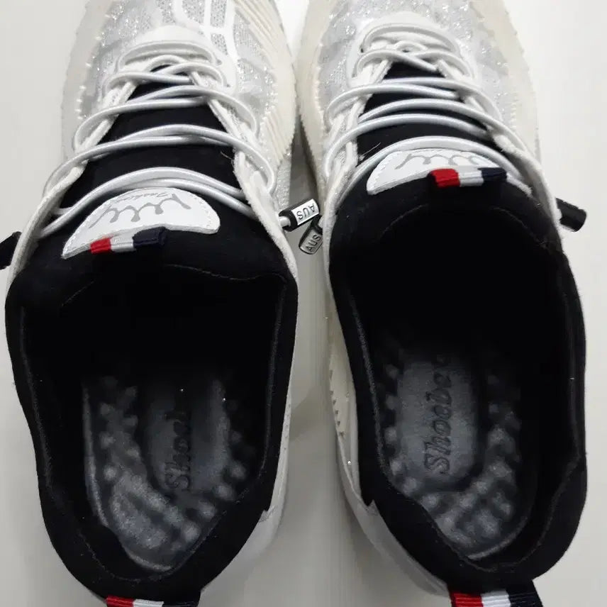 [BUNJANG] Women's Running Shoes (Size 240) / 여성슈베운동화240