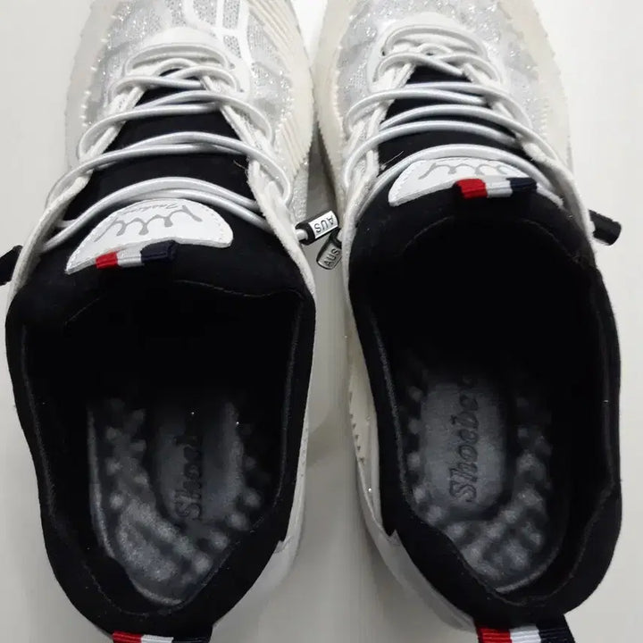 [BUNJANG] Women's Running Shoes (Size 240) / 여성슈베운동화240