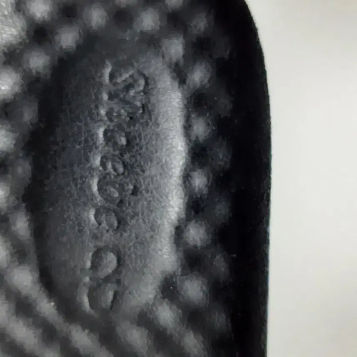 [BUNJANG] Women's Running Shoes (Size 240) / 여성슈베운동화240